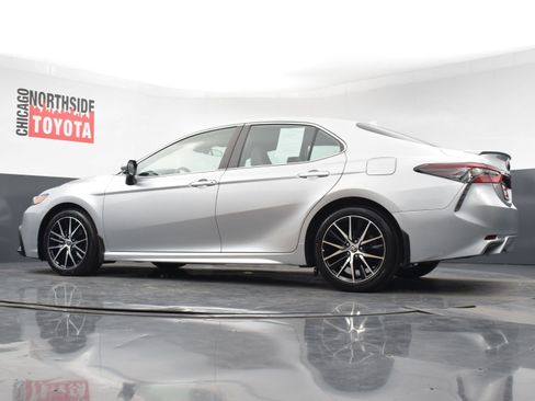 Used 2023 Toyota Camry SE image 25