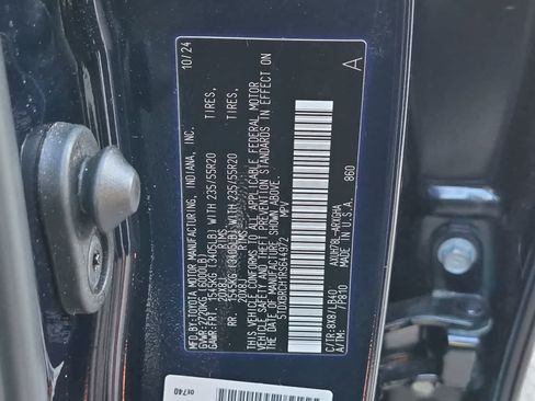 Used 2024 Toyota Highlander Limited AWD/4WD image 32