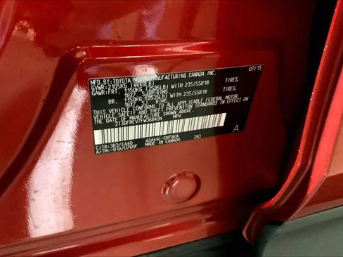 Used 2015 Toyota RAV4 Limited image 36