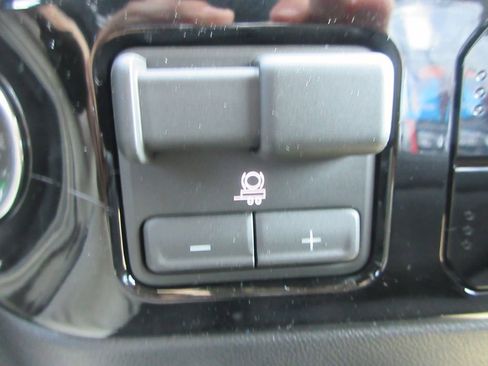 New 2026 GMC Sierra 3500 SLE image 20