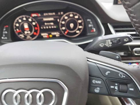 Used 2018 Audi Q7 3.0T Prestige w/ Prestige Package image 26