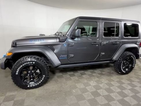 Used 2023 Jeep Wrangler Unlimited w/ Cold Weather Group AWD/4WD image 13