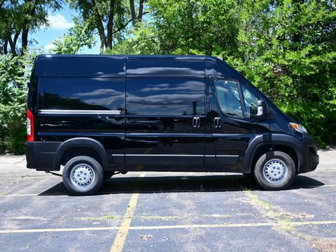New 2026 RAM ProMaster 1500 w/ Convenience Group FWD image 13