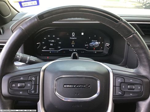 Used 2023 GMC Yukon Denali w/ Advanced Technology Package AWD/4WD image 14