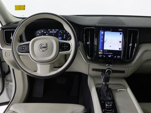 Used 2021 Volvo XC60 T5 Inscription w/ Advanced Package image 20