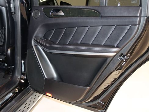 Used 2015 Mercedes-Benz GL 550 4MATIC image 61