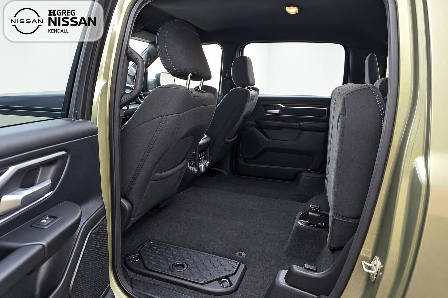 Used 2023 RAM 1500 Big Horn AWD/4WD image 9