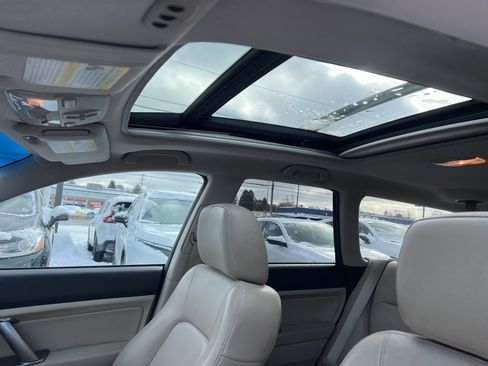 Used 2009 Subaru Outback 3.0R image 16