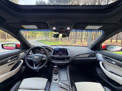 Used 2021 Cadillac CT5 Sport RWD image 2