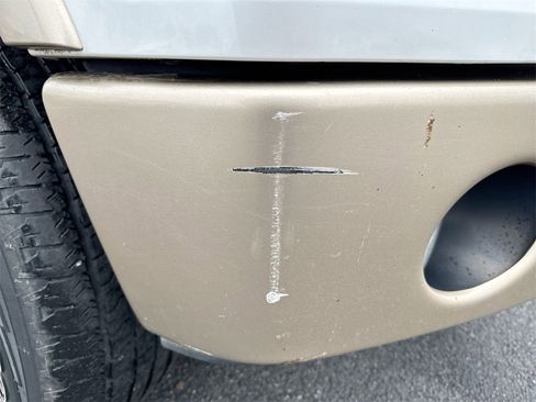 Used 2012 Ford F150 Lariat w/ Lariat Chrome Pkg image 30