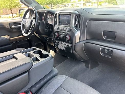 Used 2021 Chevrolet Silverado 1500 LT AWD/4WD image 11