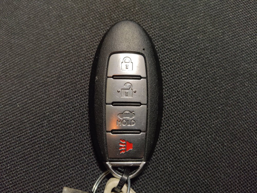 Used 2024 Nissan Versa SR w/ Trunk Package FWD image 32
