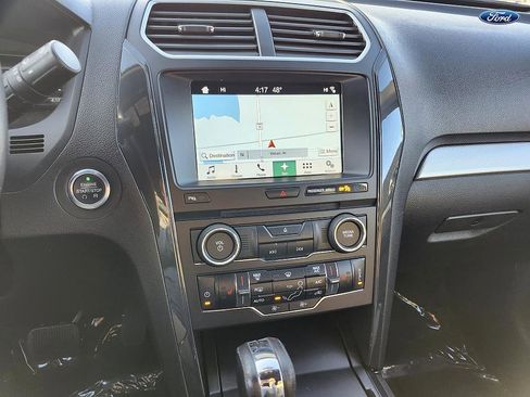 Used 2017 Ford Explorer XLT w/ Equipment Group 202A image 22