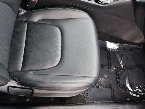 Used 2025 Kia Sportage EX image 30