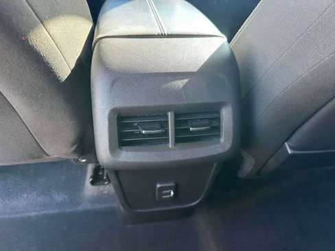 Used 2022 GMC Terrain SLE w/ Driver Convenience Package AWD/4WD image 12