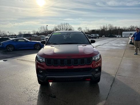 New 2026 Jeep Compass Trailhawk w/ Sun, Sound & Navigation Group AWD/4WD image 22