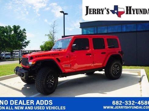 Used 2025 Jeep Wrangler Unlimited Rubicon AWD/4WD image 4