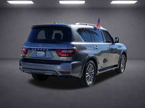 Used 2024 Nissan Armada SL w/ Captain's Chairs Package RWD image 4