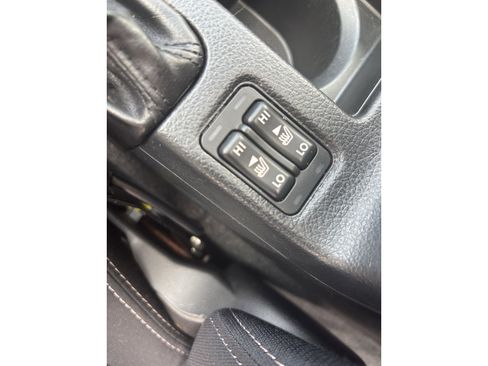 Used 2013 Subaru Crosstrek 2.0i Premium AWD/4WD image 36