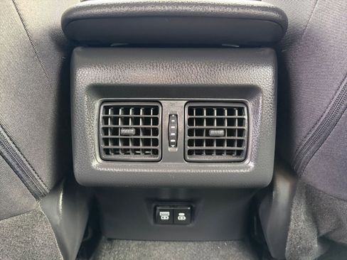 Used 2025 Toyota Camry LE image 23