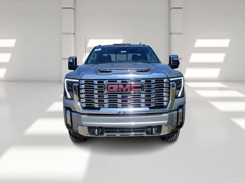 New 2026 GMC Sierra 2500 Denali w/ Denali Reserve Package image 2