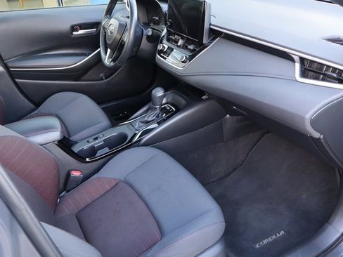 Used 2024 Toyota Corolla SE image 12