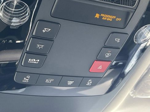 New 2026 Kia Carnival EX FWD image 35