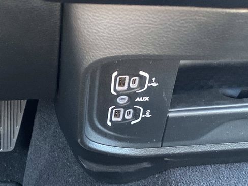 Used 2026 RAM 2500 Big Horn AWD/4WD image 32