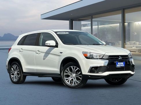 Used 2018 Mitsubishi Outlander Sport ES image 1