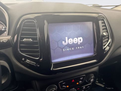 Used 2021 Jeep Compass Limited AWD/4WD image 13