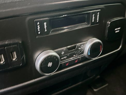 Used 2020 Ford Expedition Max Limited RWD image 28