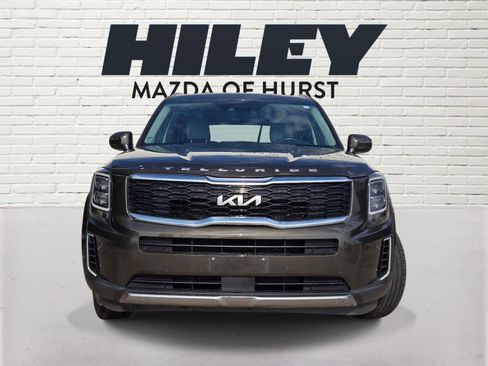 Used 2022 Kia Telluride EX w/ EX Premium Package FWD image 2