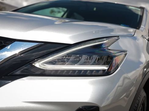 Used 2019 Nissan Murano S FWD image 9