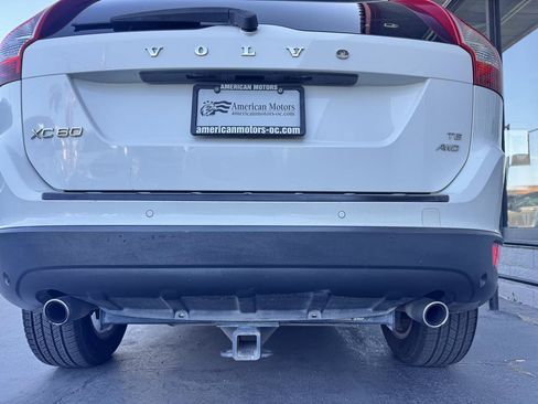 Used 2010 Volvo XC60 T6 AWD/4WD image 17