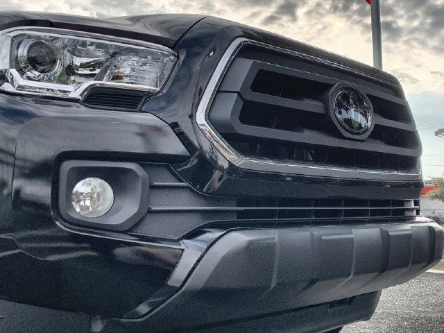 Certified 2023 Toyota Tacoma SR5 w/ SR5 Appearance Package RWD image 45