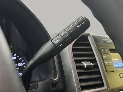 Used 2017 Ford F250 XL w/ Power Equipment Group AWD/4WD image 13