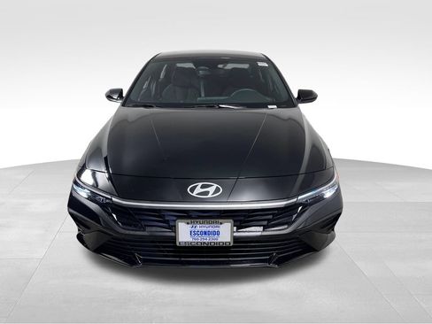 New 2026 Hyundai Elantra SEL FWD image 8