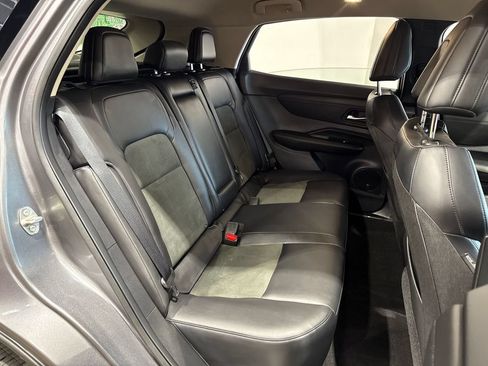 Used 2024 Nissan Ariya AWD image 75