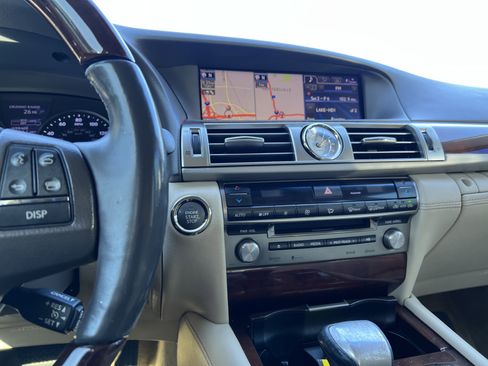 Used 2014 Lexus LS 460 image 18