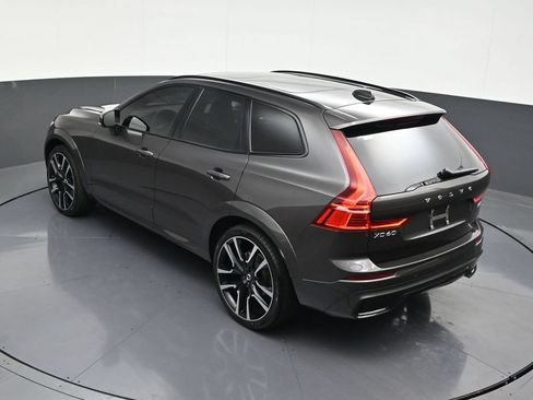 Used 2024 Volvo XC60 B5 Ultimate AWD/4WD image 18