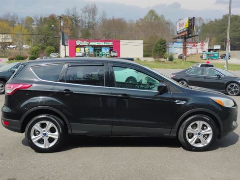 Used 2014 Ford Escape SE image 4