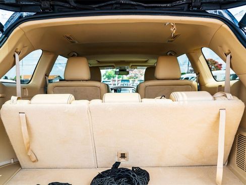 Used 2018 Toyota Highlander Limited FWD image 31