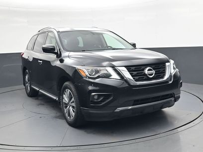 Used 2020 Nissan Pathfinder SV