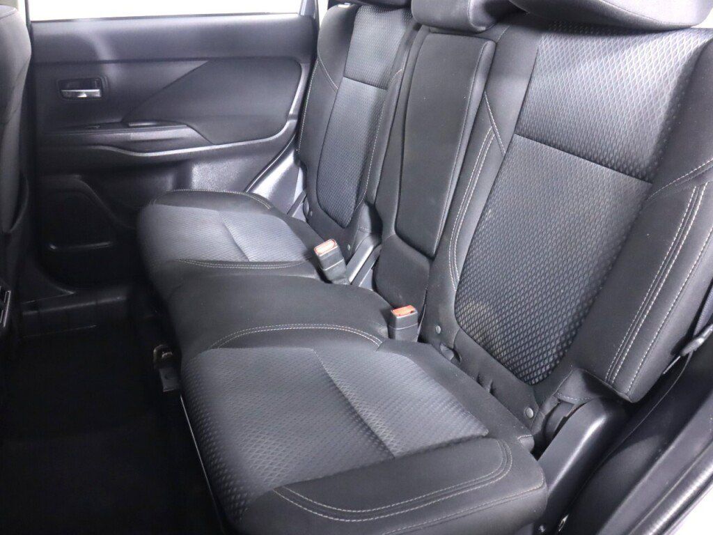 Used 2020 Mitsubishi Outlander ES AWD/4WD image 33