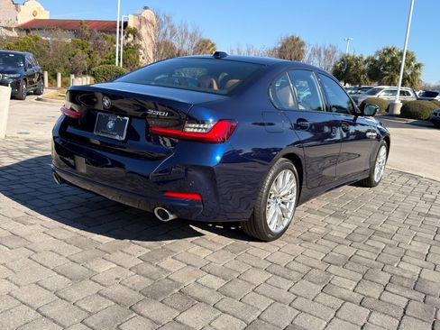 Certified 2023 BMW 330i Sedan w/ Premium Package image 9