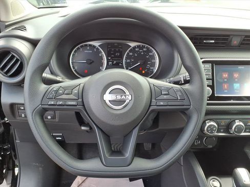 New 2025 Nissan Kicks Play S FWD image 12