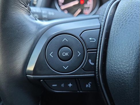 Used 2024 Toyota Camry SE image 19