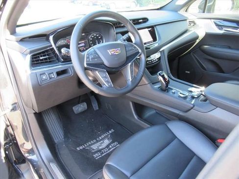 Certified 2025 Cadillac XT5 Premium Luxury image 17