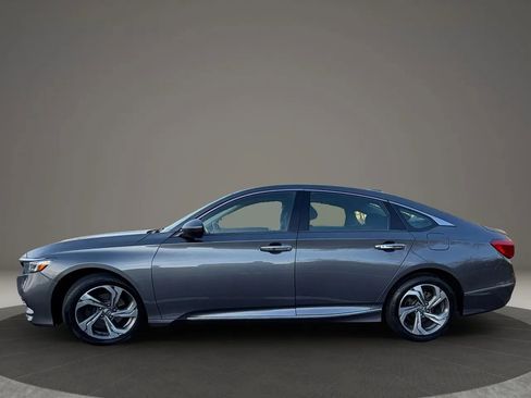 Used 2018 Honda Accord EX image 5