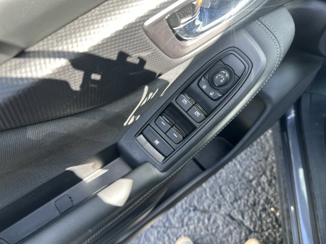 Used 2024 Subaru Forester Premium AWD/4WD image 17